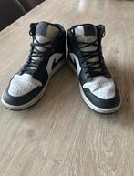 Zwarte Air Jordan 1 Mid - Maat 43, Kleding | Heren, Schoenen, Ophalen of Verzenden, Gedragen, Zwart, Sneakers of Gympen