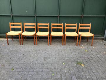 6 Deense design eetkamer stoelen. Deens ontwerp Moller NR 84 beschikbaar voor biedingen