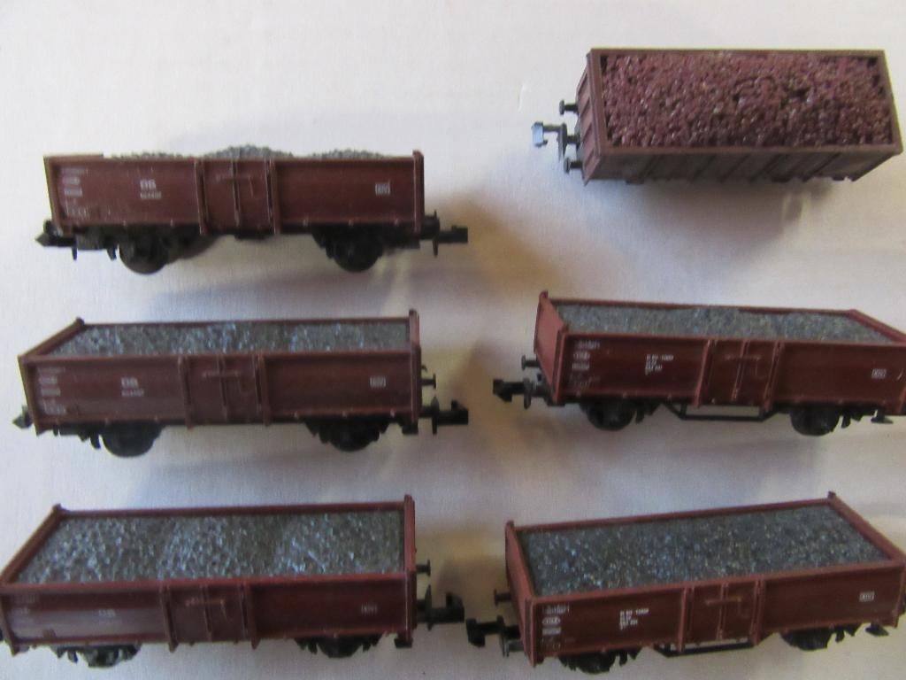 MINITRIX WAGONS MET KOLEN, Gelijkstroom, Trix, Wagon, Ophalen of Verzenden