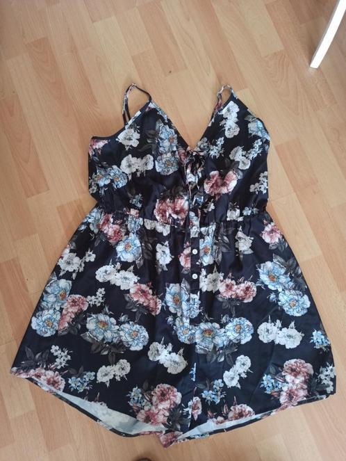 NIEUW! Romantische zwarte bloem jumpsuit maat 3XL 48 50, Kleding | Dames, Grote Maten, Nieuw, Broek of Spijkerbroek, Zwart, Verzenden