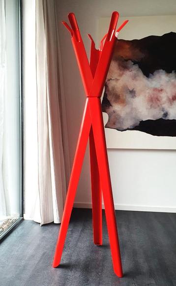 TOLIX RODE STALEN KAPSTOK ALS NIEUW beschikbaar voor biedingen