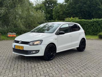 Volkswagen Polo 1.4-16V Highline AIRCO I CARPLAY I SPORTIEF  beschikbaar voor biedingen