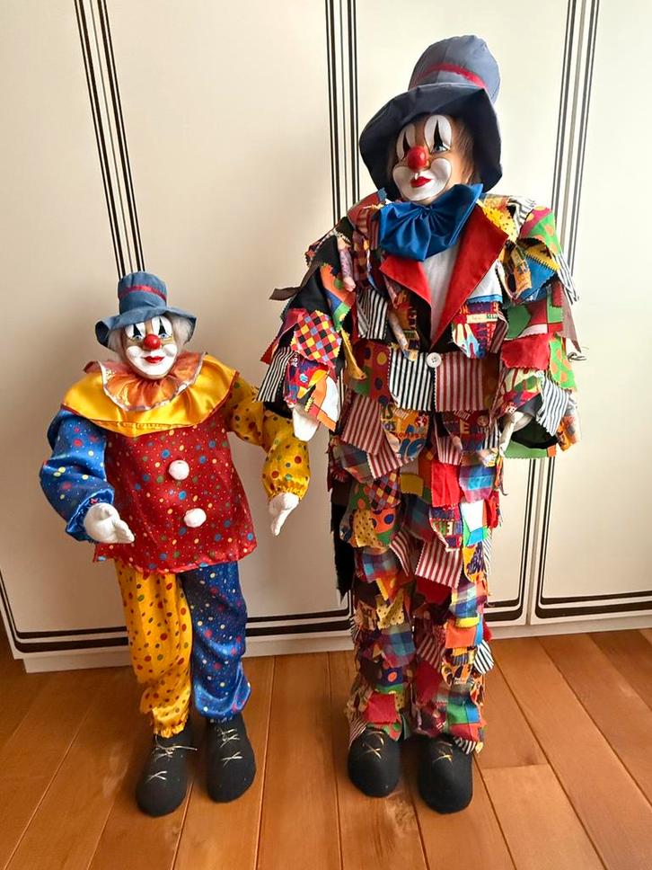 Twee carnavalspoppen., Hobby en Vrije tijd, Feestartikelen, Zo goed als nieuw, Versiering, Ophalen of Verzenden