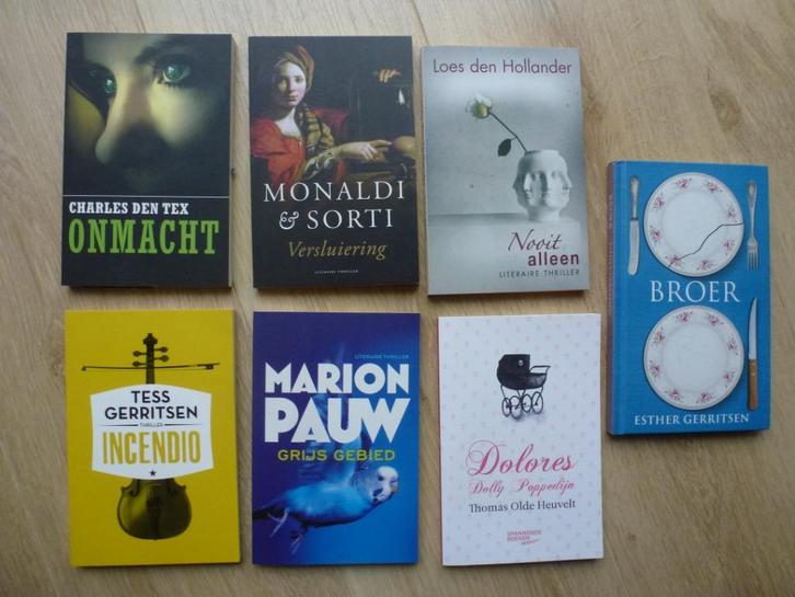 CPNB Maand van het spannende boek 24 delen, Boeken, Boekenweekgeschenken, Gelezen, Ophalen of Verzenden