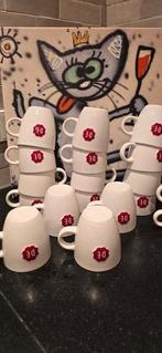 18 DE mokken cappuccino formaat, Huis en Inrichting, Keuken | Servies, Ophalen of Verzenden, Zo goed als nieuw, Overige stijlen
