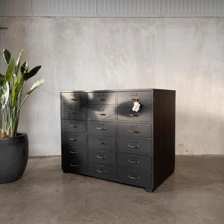 Oude ladekast, werkplaats kast, werkbank, industriële, Antiek en Kunst, Curiosa en Brocante, Ophalen