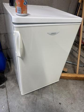 Koelkast Zanussi, werkt goed beschikbaar voor biedingen