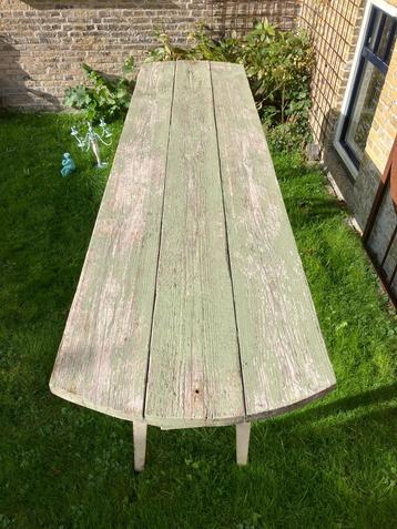 HOUTEN TUINTAFEL LANGWERPIG. OUD ONDERSTEL, BLAD VAN 3 STEIG beschikbaar voor biedingen