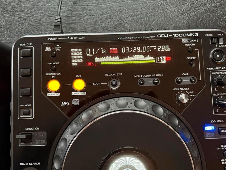 2x Pioneer CDJ-1000MK3 (MP3) in zeer nette staat, Muziek en Instrumenten, Dj-sets en Draaitafels, Zo goed als nieuw, Draaitafel