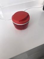 Tupperware uiensnijder kleur rood, Huis en Inrichting, Keuken | Tupperware, Ophalen of Verzenden