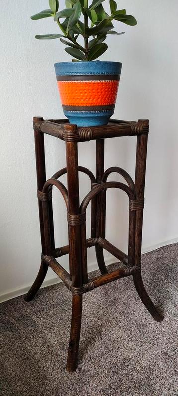 manou planten tafeltje houten bijzettafeltje vintage retro  beschikbaar voor biedingen