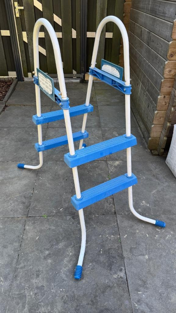 Zwembadtrap, Tuin en Terras, Zwembad-toebehoren, Gebruikt, Ladder, Ophalen