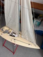 Robbe Estelle RC zeilboot, Hobby en Vrije tijd, Modelbouw | Boten en Schepen, Ophalen, Zo goed als nieuw, 1:32 tot 1:50