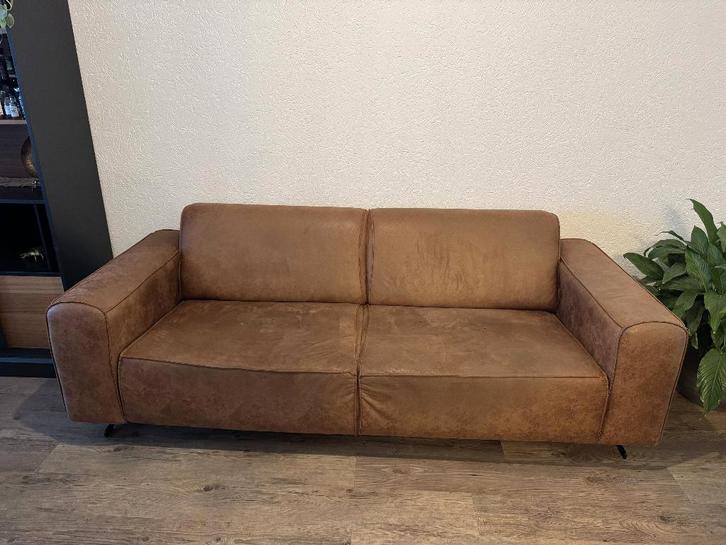 2 nette cognac leren banken, Huis en Inrichting, Banken | Bankstellen, Gebruikt, Rechte bank, Driepersoons, 200 tot 250 cm, 75 tot 100 cm