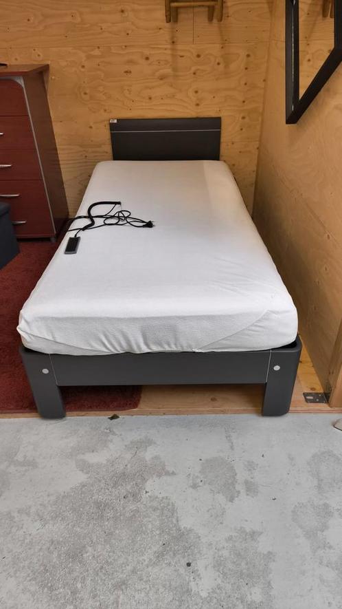 Auping 48 cm Auronde 2000 electr. verstelbaar 1p compleet., Huis en Inrichting, Slaapkamer | Boxsprings, Zo goed als nieuw, 100 cm