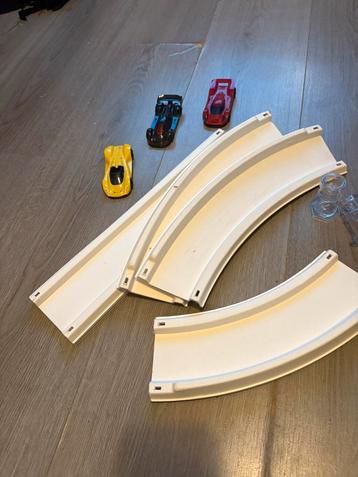 Racebaan met auto's - Nieuwstaat! beschikbaar voor biedingen