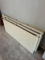 Vier radiatoren, 1 klein 5 eu per stuk, Doe-het-zelf en Verbouw, Verwarming en Radiatoren, Radiator, Ophalen of Verzenden, Zo goed als nieuw