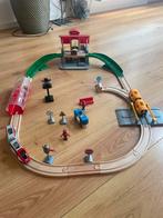 NIEUWSTAAT compleet BRIO World Centraal Station set 33989, Ophalen of Verzenden, Zo goed als nieuw, Overige typen