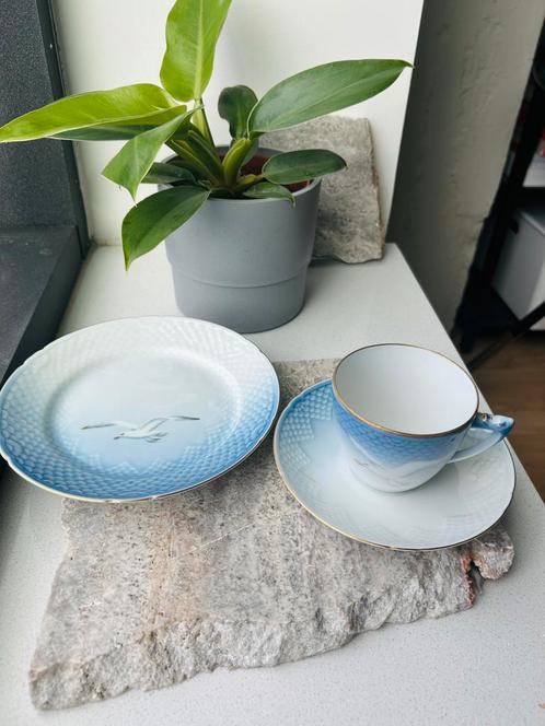 Bing & Grondahl Porcelain Cup and Plates Trio Set, Antiek en Kunst, Antiek | Servies compleet, Ophalen of Verzenden
