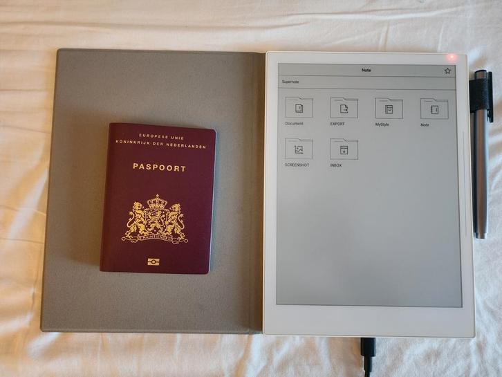 SuperNote A5X - Nieuwstaat plus Pen en Case, Computers en Software, Tekentablets, Zo goed als nieuw, Draadloos, Multi-touch, Ophalen