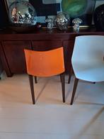 Design eetkametstoelen ,oranje met wit..en walnoothout, Ophalen of Verzenden, Zo goed als nieuw, Overige kleuren