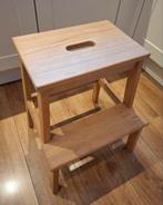 Houten Krukje Ikea Bekväm/ Opstapje, Huis en Inrichting, Krukjes, Ophalen of Verzenden, Gebruikt, Hout