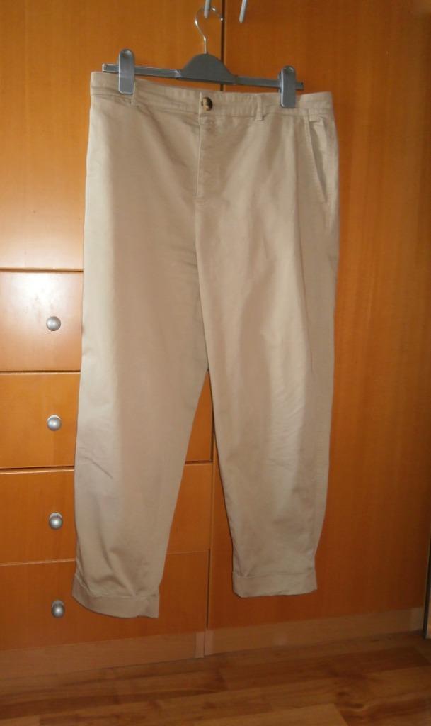 Fijne wijde Zara broek mt 44 Kaki 97%katoen en 3%elastan g.s, Kleding | Dames, Broeken en Pantalons, Zo goed als nieuw, Maat 42/44 (L)