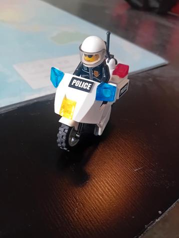 Lego politiemoter beschikbaar voor biedingen