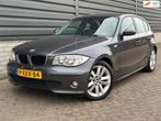BMW 1-serie 116i Executive Airco | CarPlay | APk | 5 Deurs, Auto's, BMW, 1596 cc, Gebruikt, Zwart, 4 cilinders