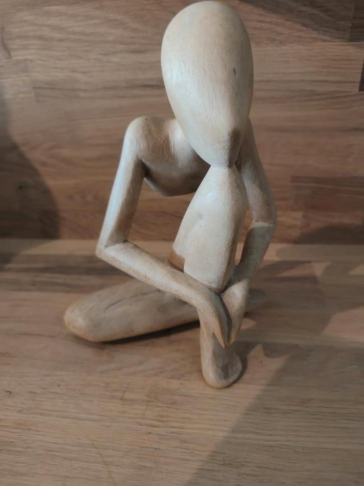 Houten beeldjes Coco Paoaya denker en zwijger, Antiek en Kunst, Kunst | Beelden en Houtsnijwerken, Ophalen of Verzenden