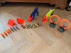 Nerf nitro 2 guns + 6 auto’s en nog meer, Kinderen en Baby's, Speelgoed | Racebanen, Onderdelen, Zo goed als nieuw, Handmatig