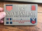 WO2 Amerikaans Navy Insignia Book medailles emblemen USMC, Verzamelen, Amerika, Verzenden, Marine