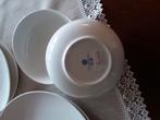 INTERMEZZO  SERVIES., Huis en Inrichting, Keuken | Servies, Ophalen of Verzenden, Zo goed als nieuw, Bord(en), Overige stijlen