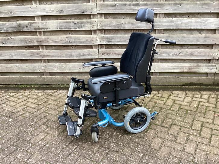 vaste rolstoel met kantel mogelijkheid, Diversen, Rolstoelen, Gebruikt, Duwrolstoel, Ophalen of Verzenden