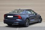 Volvo S60 Recharge T8 AWD Plus Dark | Stoel & stuurwielverwa, Auto's, Volvo, Gebruikt, 4 cilinders, Blauw, S60