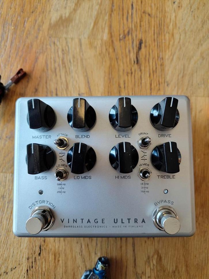 Darkglass Vintage Ultra V2 Aux Basgitaar Overdrive, Muziek en Instrumenten, Effecten, Zo goed als nieuw, Distortion, Overdrive of Fuzz