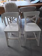 2 hoge witte ikea kinder stoelen, Gebruikt, Met voetsteun, 60 tot 90 cm, Ophalen of Verzenden