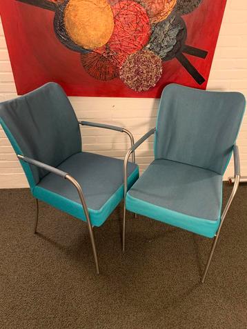 2 Bert Plantagie eetkamerstoelen  beschikbaar voor biedingen