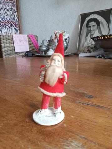 Kerstman met borstelboompje chenilla uit ongeveer 1945 beschikbaar voor biedingen