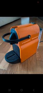 Nespresso Delonghi Inissia - Oranje DEFECT, Witgoed en Apparatuur, Koffiezetapparaten, Gebruikt, Espresso apparaat, Ophalen of Verzenden