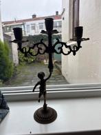 Antieke kandelaar met putto, Antiek en Kunst, Antiek | Kandelaars, Ophalen, Koper of Brons