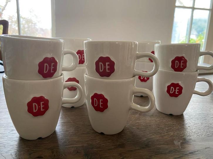 10 Douwe Egberts Koffiemokjes, Huis en Inrichting, Keuken | Servies, Gebruikt, Kop(pen) en/of Schotel(s), Effen, Keramiek, Ophalen of Verzenden