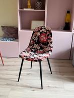 Velvet eetstoel zwart met bloemen - Kwantum, Ophalen, Zo goed als nieuw, Zwart, Eén