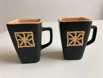 2 kopjes / bekertjes / espressokopjes - mat zwart - vintage beschikbaar voor biedingen