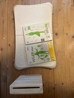 nitendo wii (leuke prijs!) incl wii fit en wii sports, Spelcomputers en Games, Ophalen, Zo goed als nieuw, Met 1 controller, Met games