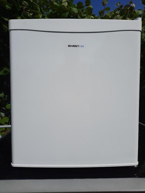 Inventum 43 liter mini koelkast KS010R++, Witgoed en Apparatuur, Koelkasten en IJskasten, Zo goed als nieuw, Met vriesvak, Minder dan 75 liter