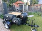 Bbq barbeque te huur smoker kamado aanhanger feest, Tuin en Terras, Houtskoolbarbecues, Ophalen, Zo goed als nieuw