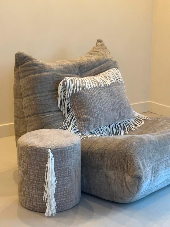 Handgemaakte kussens en poefs, Huis en Inrichting, Zitzakken, Zo goed als nieuw, Ophalen of Verzenden