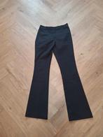 Flare pantalon French connection maat 38 zwart, Kleding | Dames, Lang, Maat 38/40 (M), Ophalen of Verzenden, Zo goed als nieuw