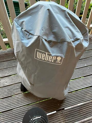 Gloednieuwe weber barbeque beschikbaar voor biedingen
